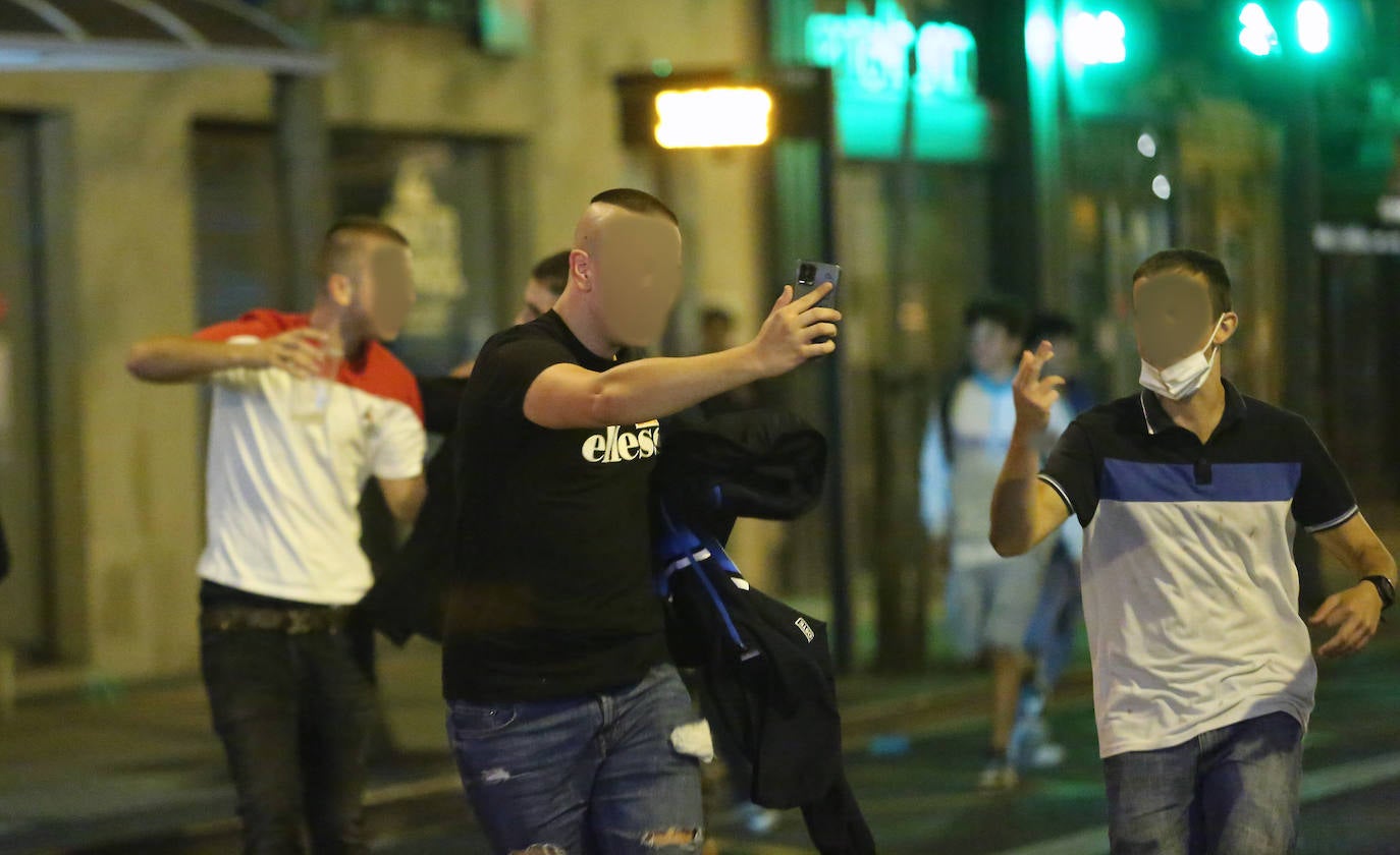 La capital guipuzcoana ha vivido otro sábado de altercados y violencia callejera que ha finalizado con una quincena de jóvenes detenidos