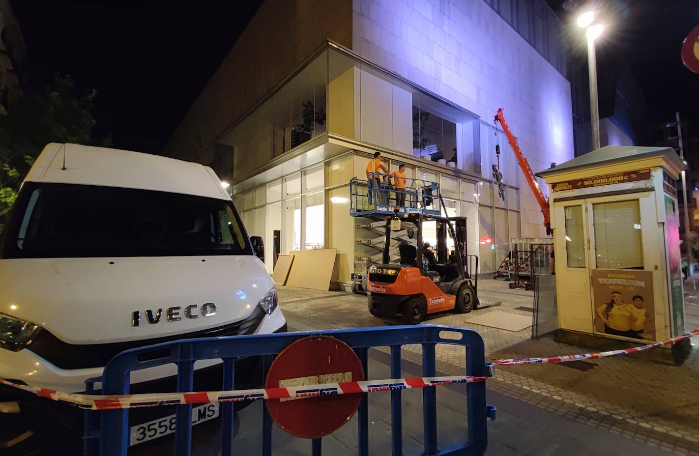 La capital guipuzcoana ha vivido otro sábado de altercados y violencia callejera que ha finalizado con una quincena de jóvenes detenidos