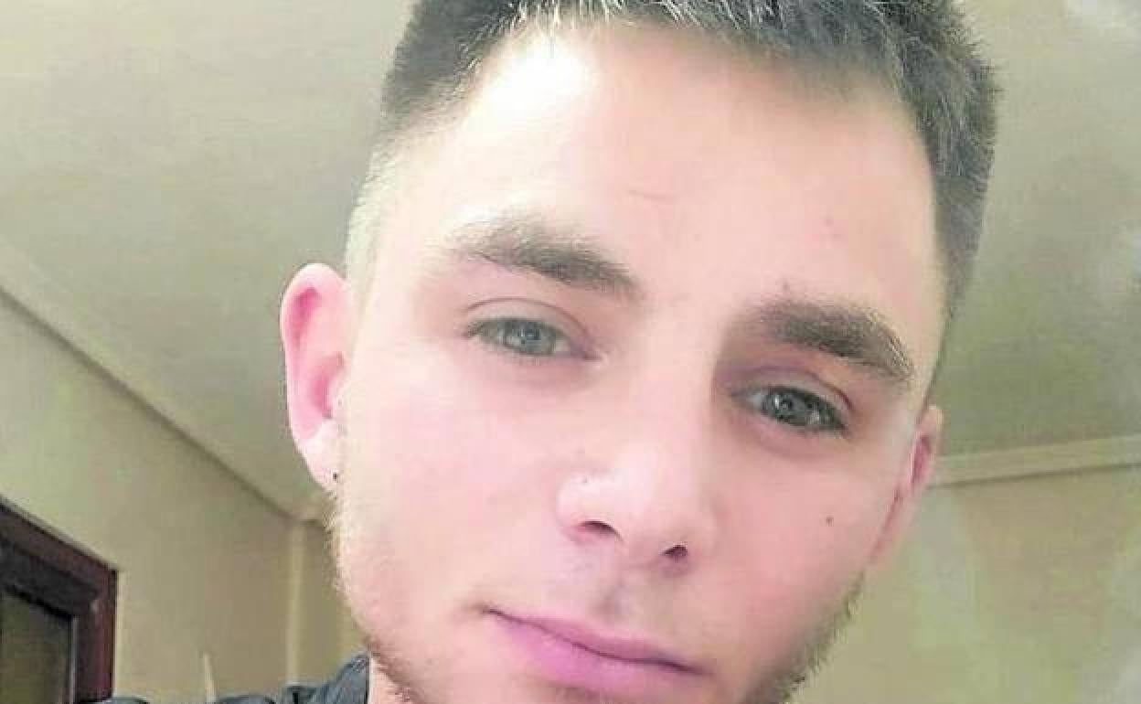 Alex, el joven que recibió una brutal paliza en Amorebieta, no despertará del coma