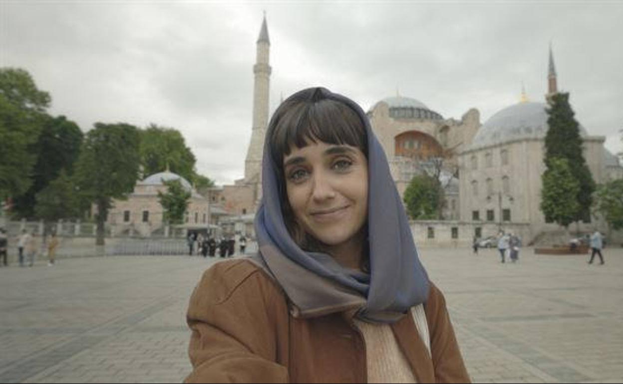 Leire Palacios, 'Munduko Plazan' saioaren aurkezlea, Istanbulen. 