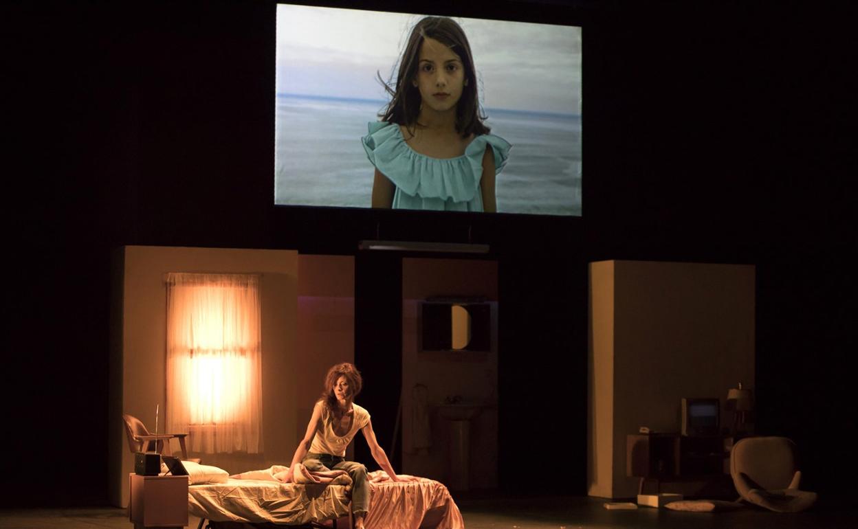 La obra 'Oymyakon, habitación 101' se representa hoy y mañana en el Principal. 