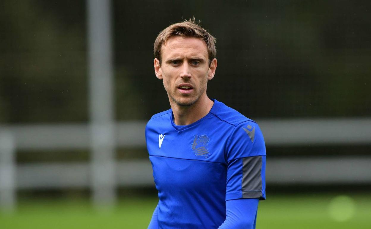 Nacho Monreal durante un entrenamiento con la Real Sociedad