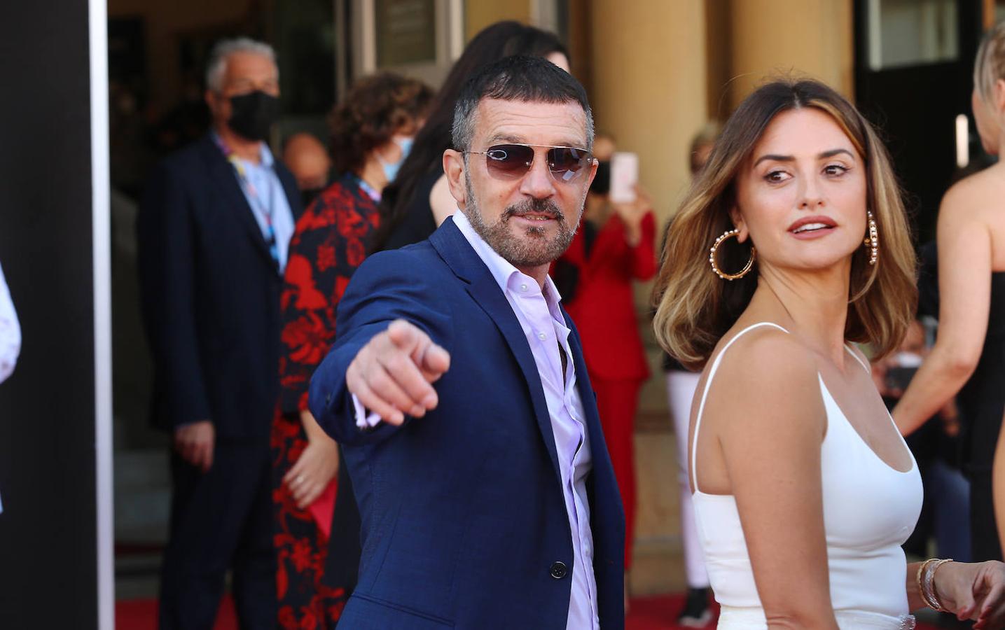 Fotos: Penélope Cruz y Antonio Banderas brillan en la alfombra roja del Zinemaldia