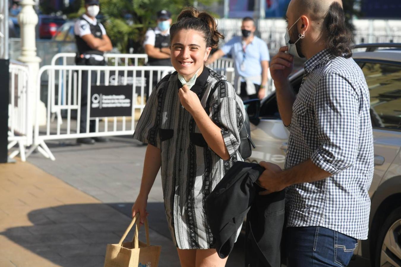 María Cerezuela, actriz de 'Maixabel', sonriente a su llegada a Donostia.