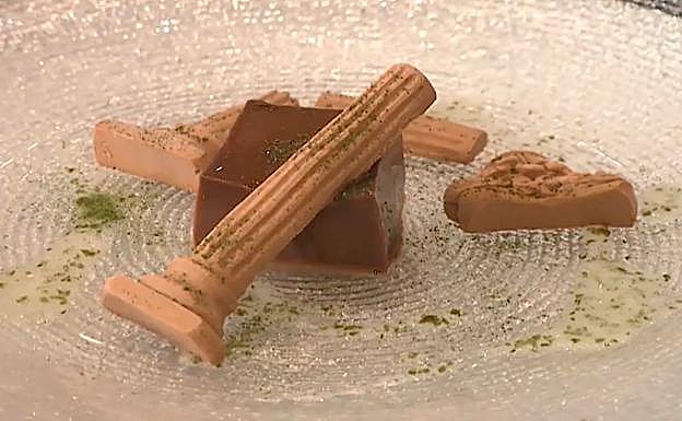 Receta de flan cremoso de algarroba de Elena Arzak