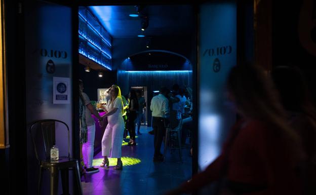 Euskadi reabre discotecas, amplía aforos y alarga la vida social hasta las 3 de la mañana
