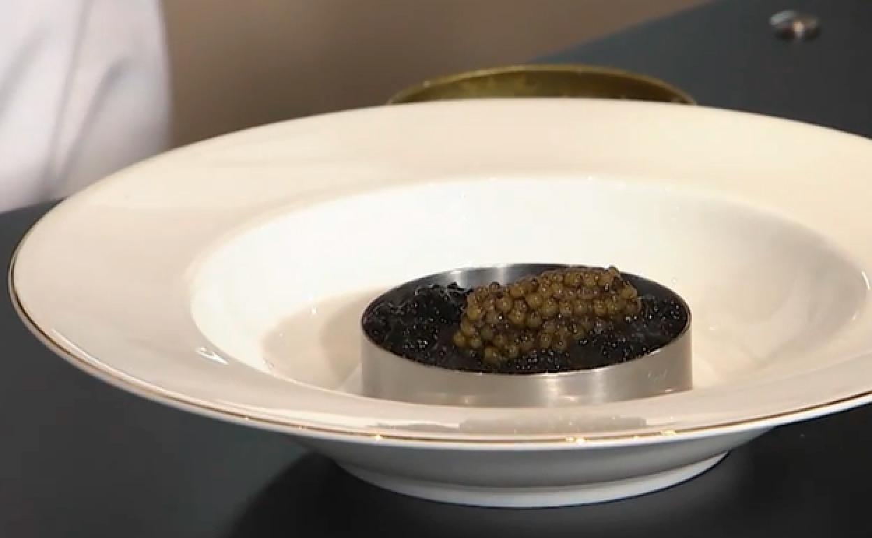 Receta de salsa negra con caviar de Josean Alija | El Diario Vasco