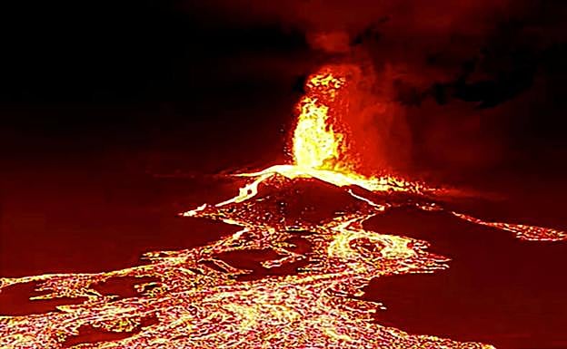 Flujo de lava en el volcán de Cumbre Vieja, en la isla de La Palma.