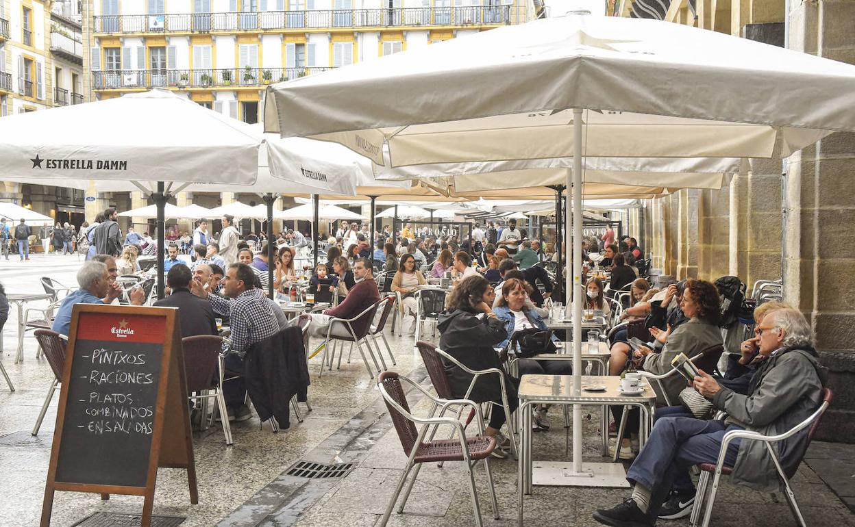 Coronavirus: La incidencia del Covid-19 en Euskadi baja de los 100 casos por primera vez en 14 meses