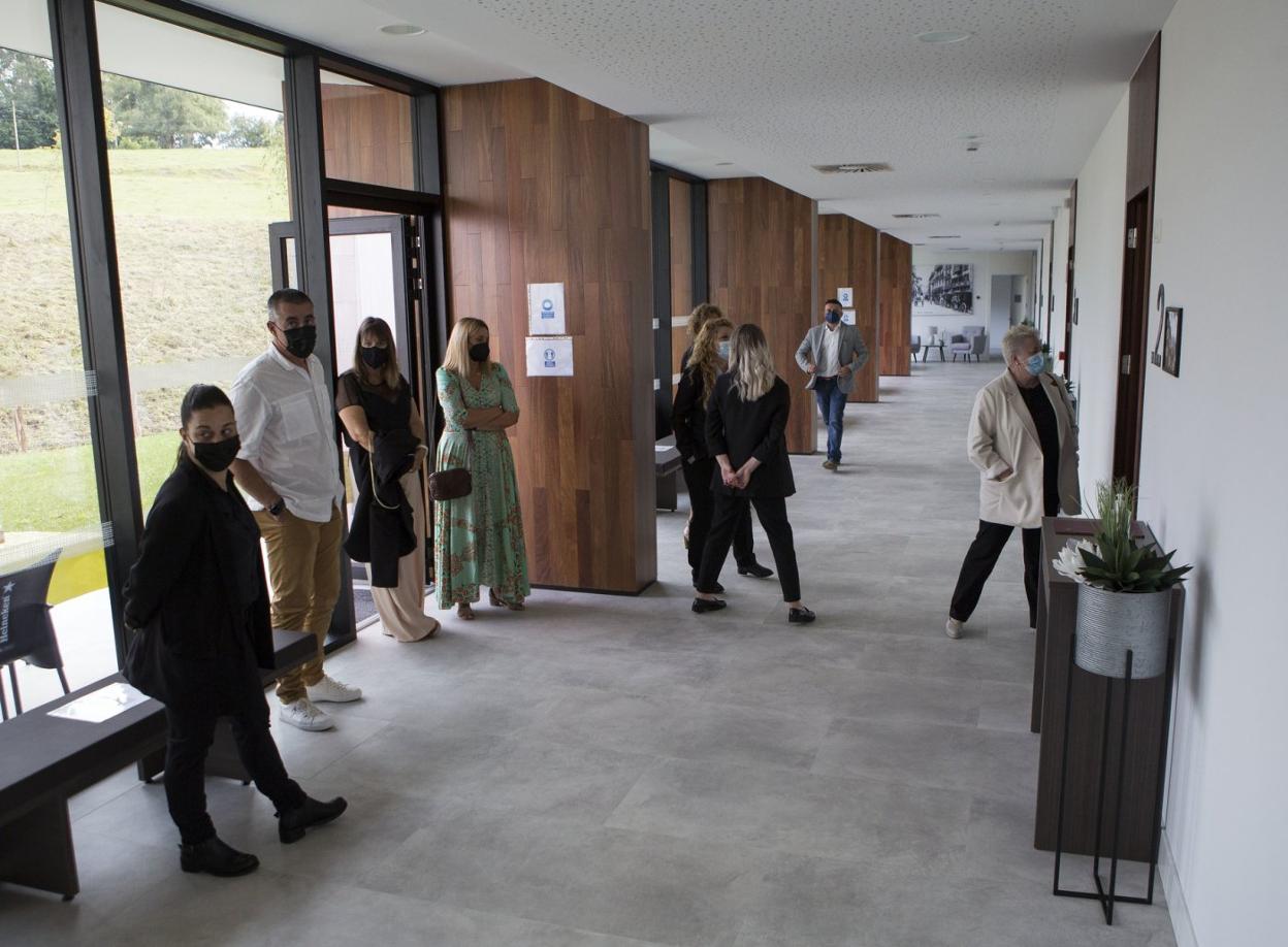 El acto de inauguración del tanatorio y crematorio tuvo lugar ayer viernes por la tarde. 