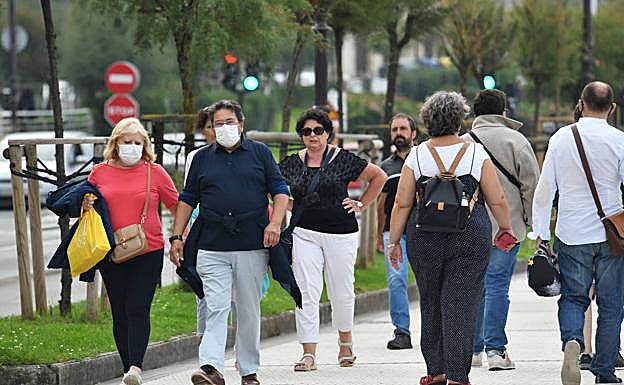 Euskadi ya tiene al 87% de los mayores de 12 años inmunizados con la pauta completa