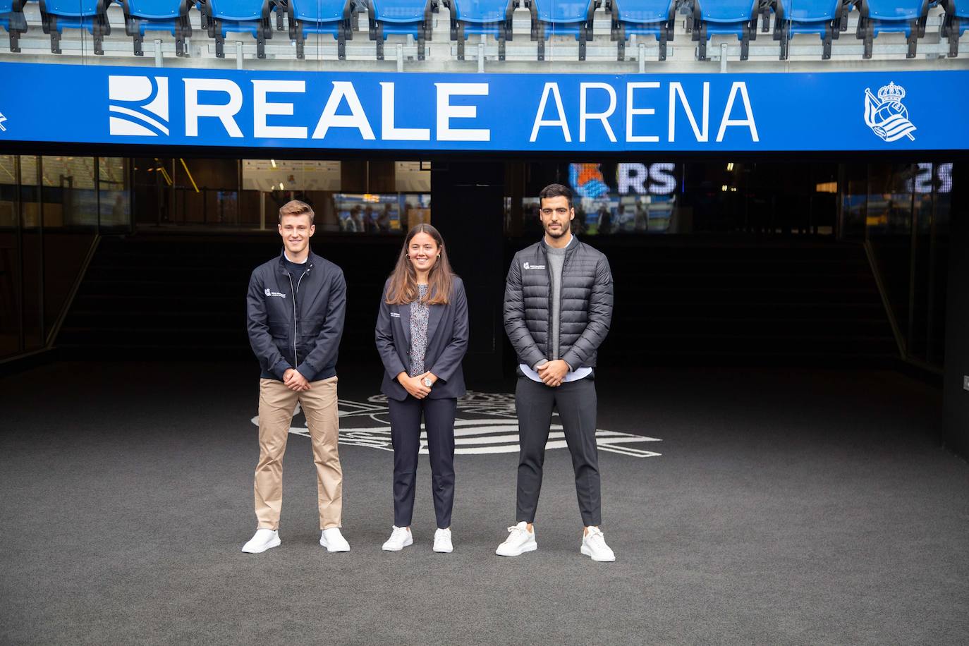 Fotos: Loreak Mendian y la Real Sociedad, juntos hasta 2023