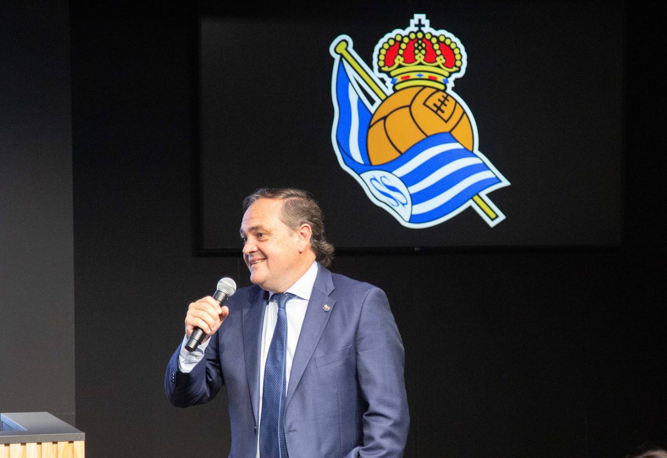 Fotos: Loreak Mendian y la Real Sociedad, juntos hasta 2023