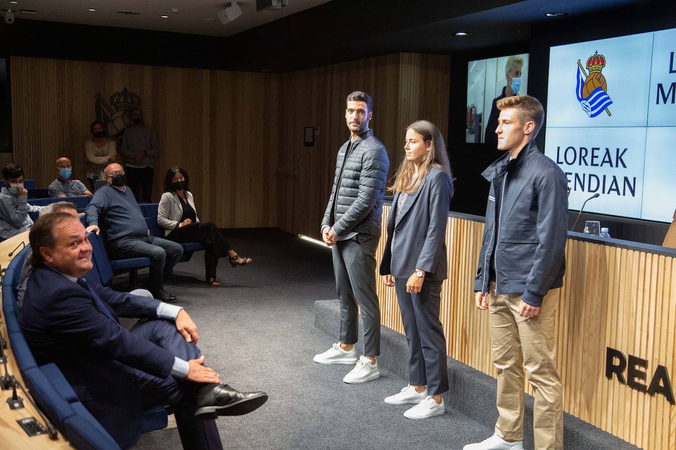 Fotos: Loreak Mendian y la Real Sociedad, juntos hasta 2023