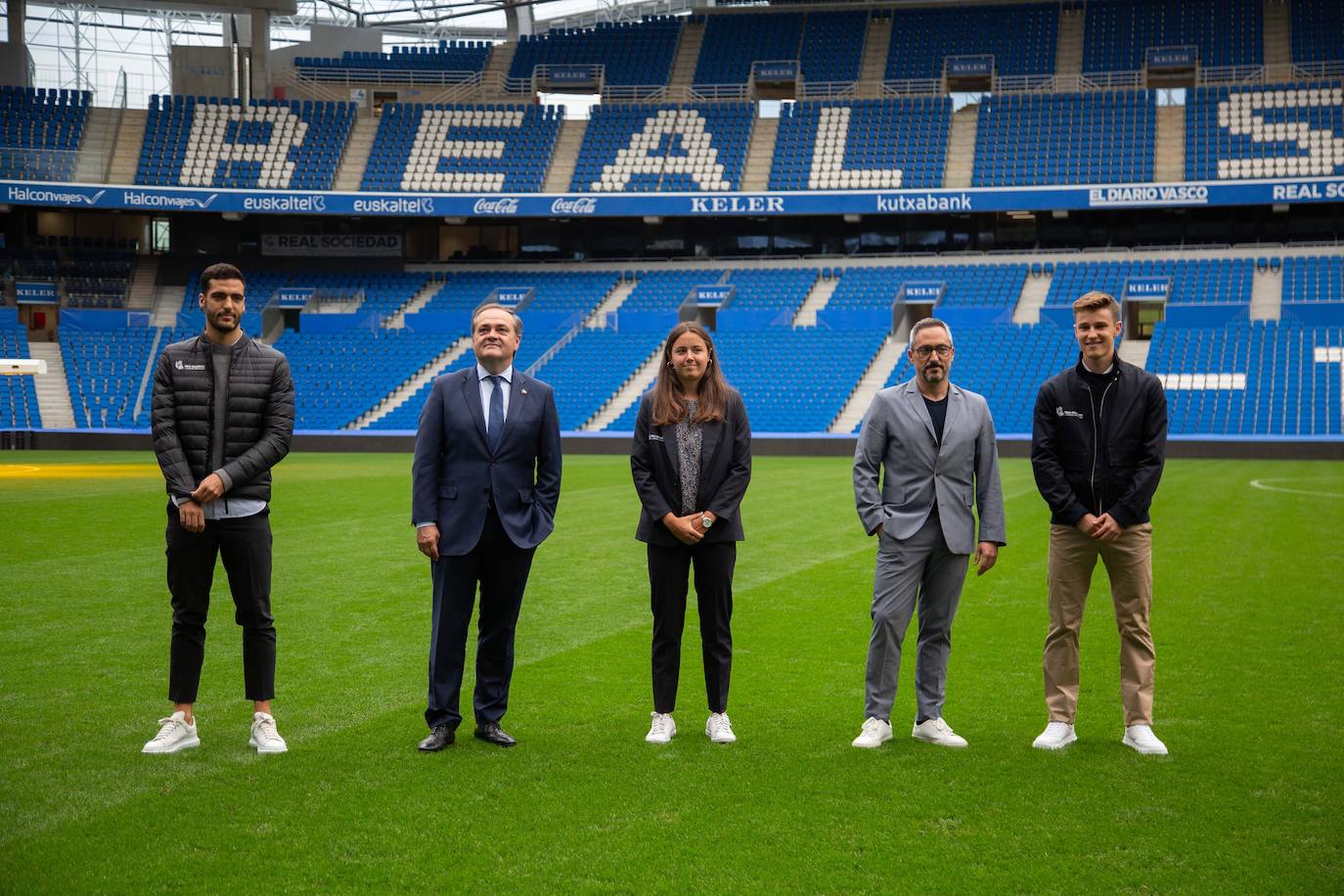 Fotos: Loreak Mendian y la Real Sociedad, juntos hasta 2023