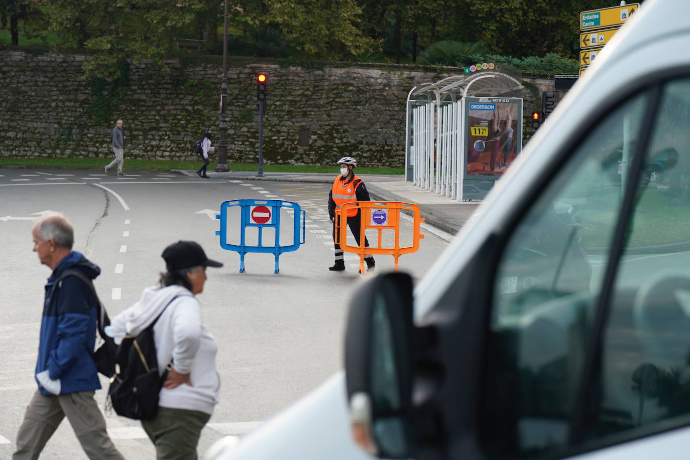 Fotos: Coto a los vehículos privados en La Concha