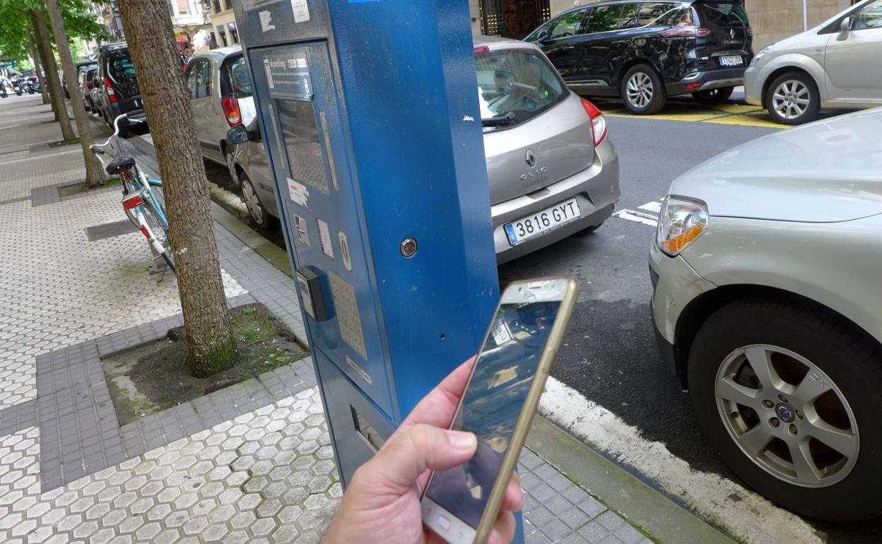 La aplicación permite pagar el estacionamiento OTA sin tener que acudir a la máquina. 