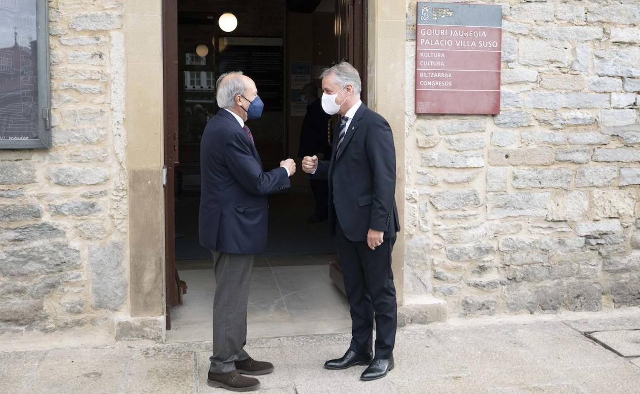 Iñigo Urkullu, este miércoles a su llegada al Congreso de Liderazgo Ético, en Vitoria.