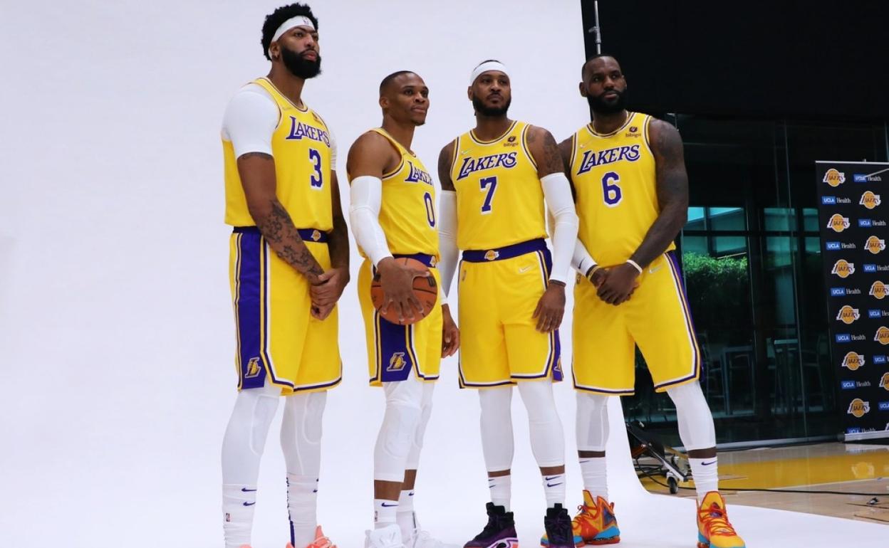La NBA enciende sus focos a tres semanas del inicio