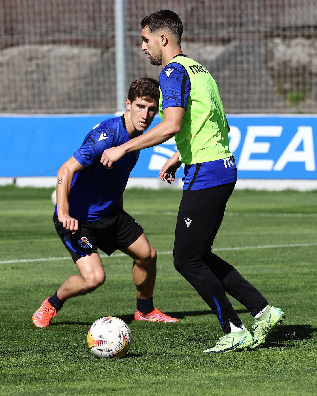 Aihen Muñoz y Januzaj.