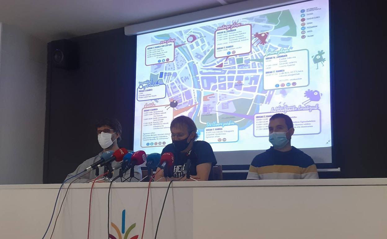 Josu Sueskun, Unai Gardoki eta Urko Peral, aurkezpenean. 