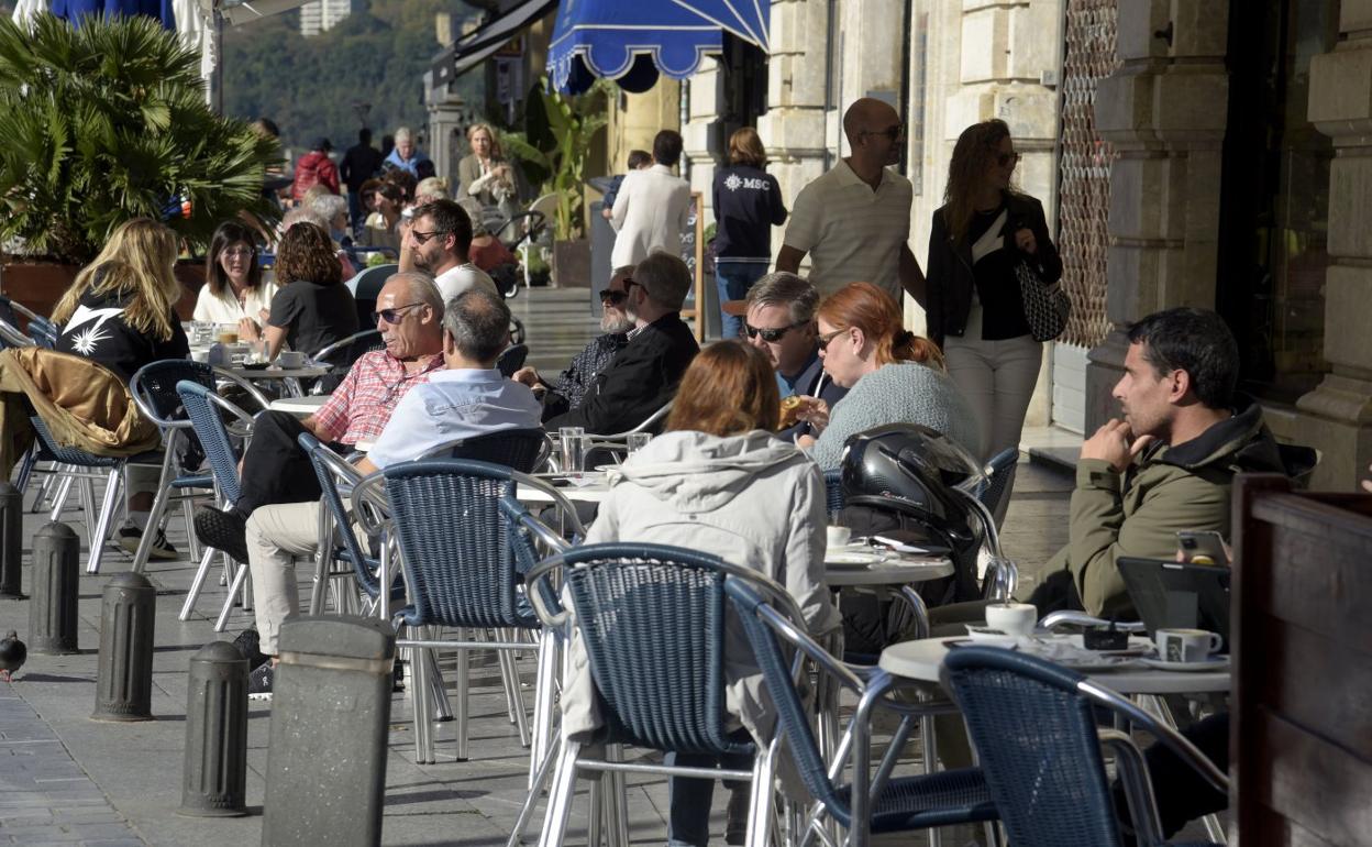 El buen tiempo acompañará estos días, con terrazas llenas para disfrutar. 