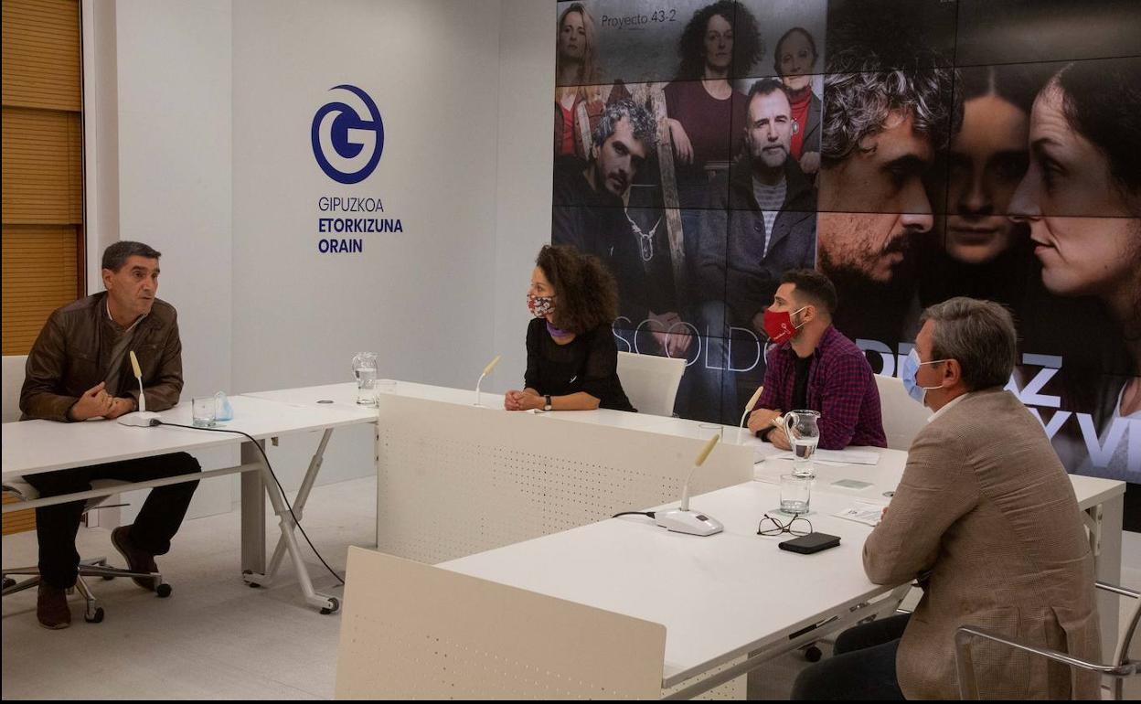 Presentación de la programación cultural en torno al décimo aniversario del cese de la violencia. 