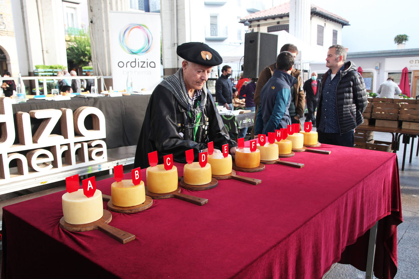 Fotos: Julen Arburua gana el primer premio del concurso de queso Idiazabal