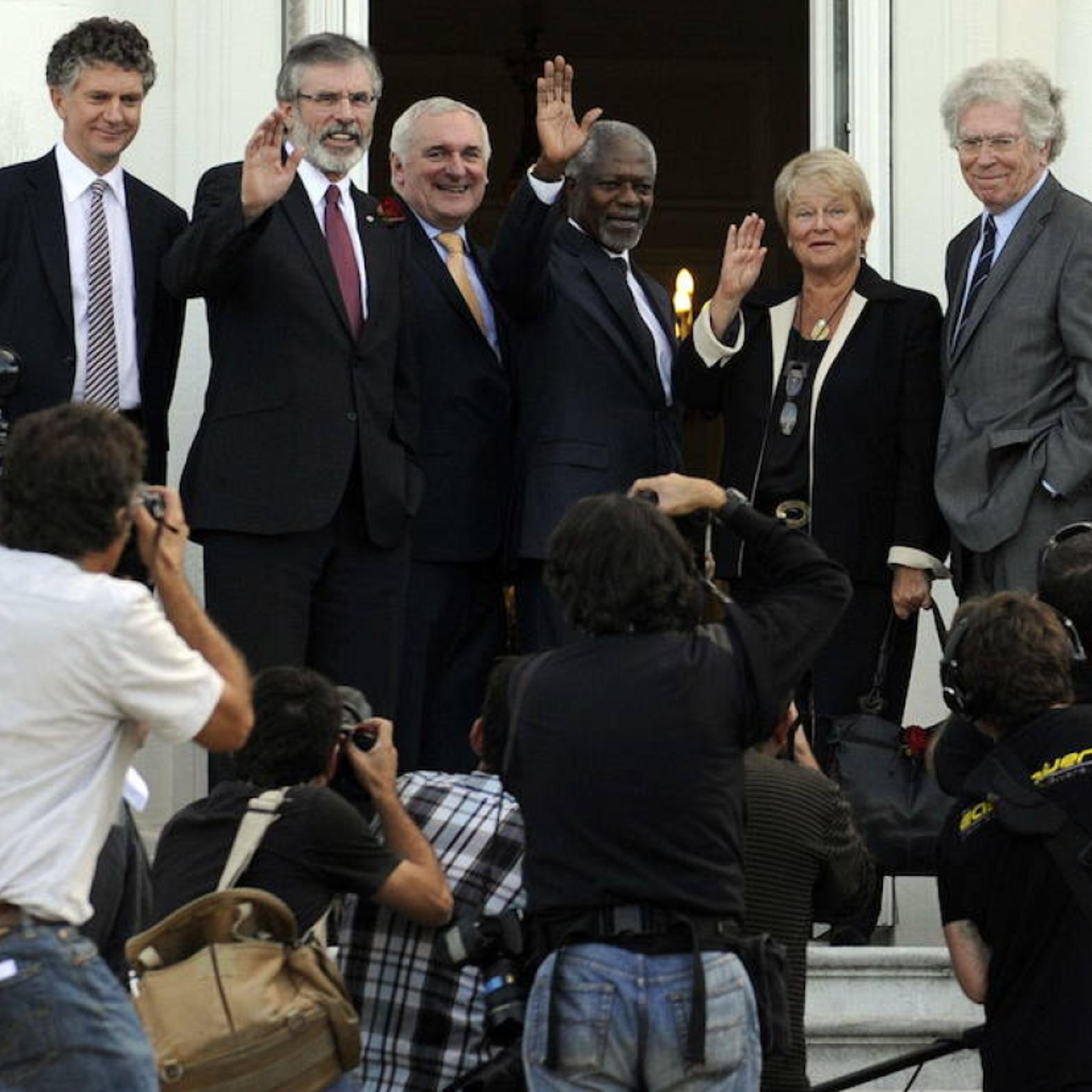 La izquierda abertzale (Batasuna) logró llevar a buen puerto su renuncia a la violencia, pero la no condena de ETA le impide ser alternativa de gobierno