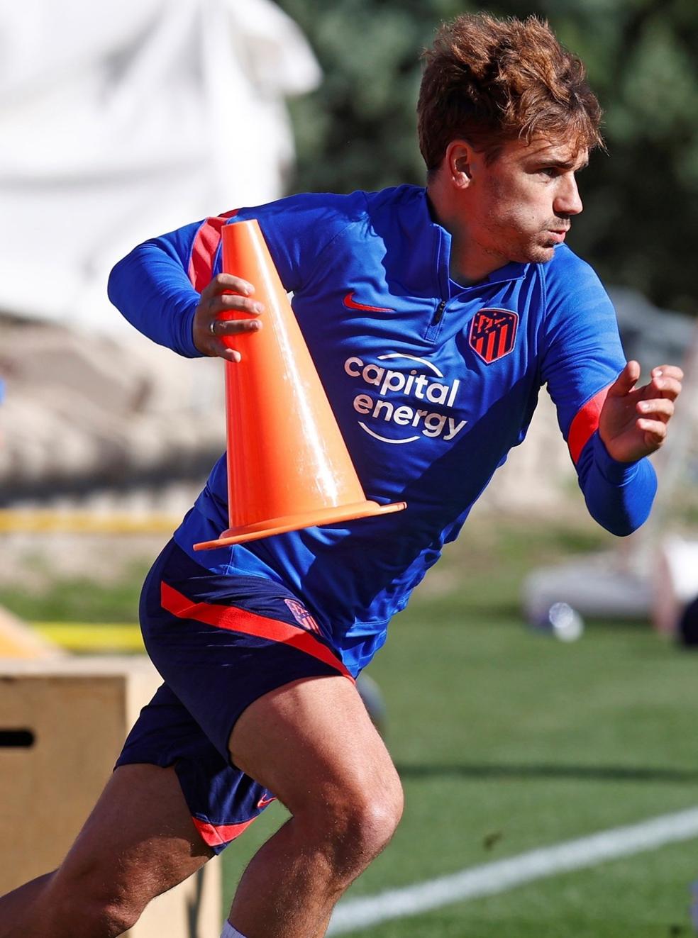 Antoine Griezmann, durante la sesión deentrenamiento de ayer. 