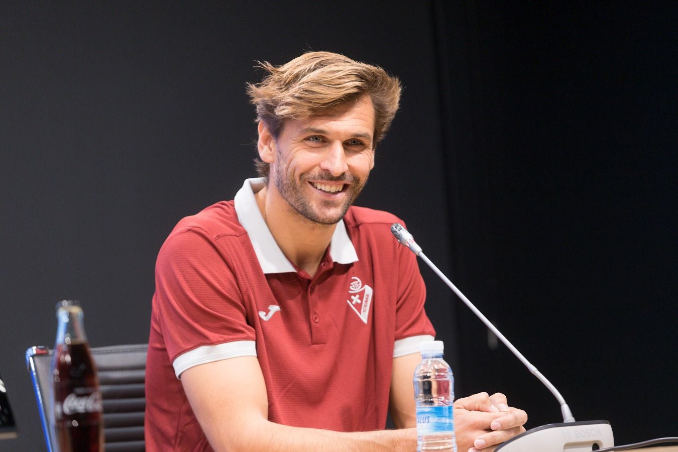 Fotos: Llorente se viste por primera vez de azulgrana