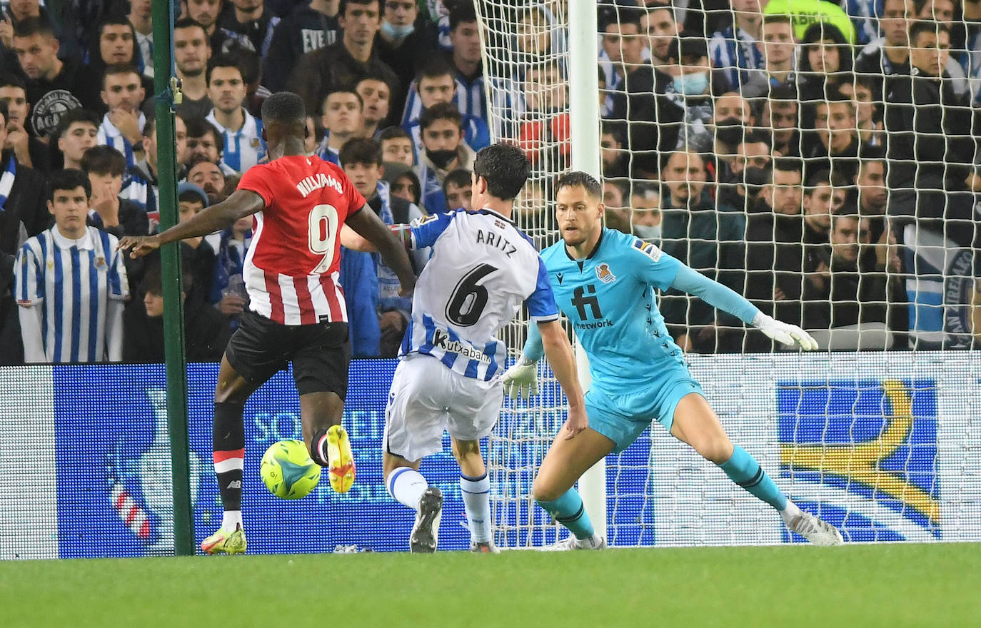 Fotos Real Sociedad - Athletic: Las mejores imágenes del derbi entre la Real Sociedad y el Athletic