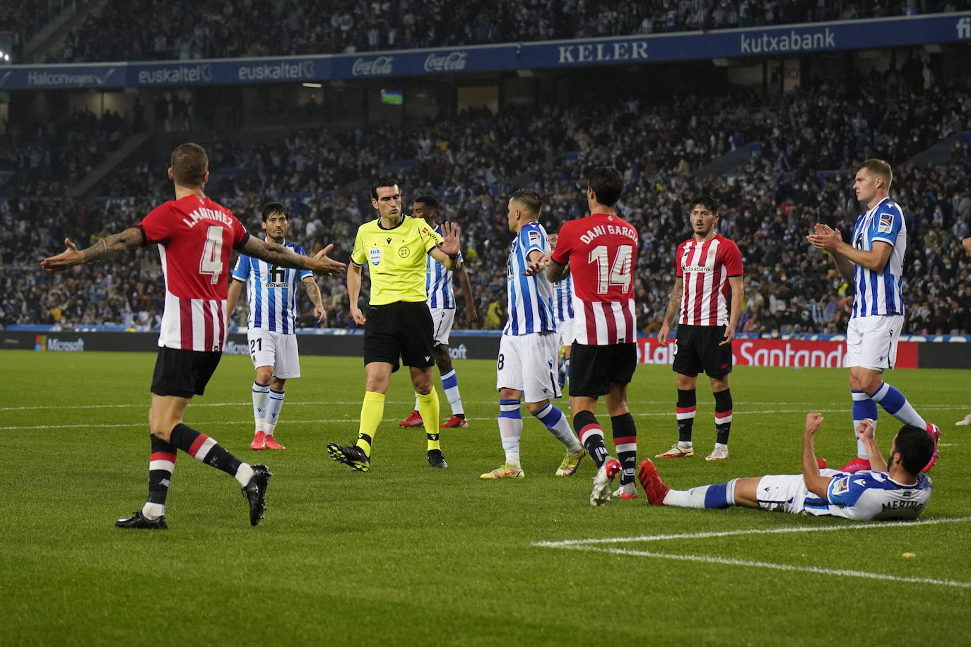 Fotos Real Sociedad - Athletic: Las mejores imágenes del derbi entre la Real Sociedad y el Athletic