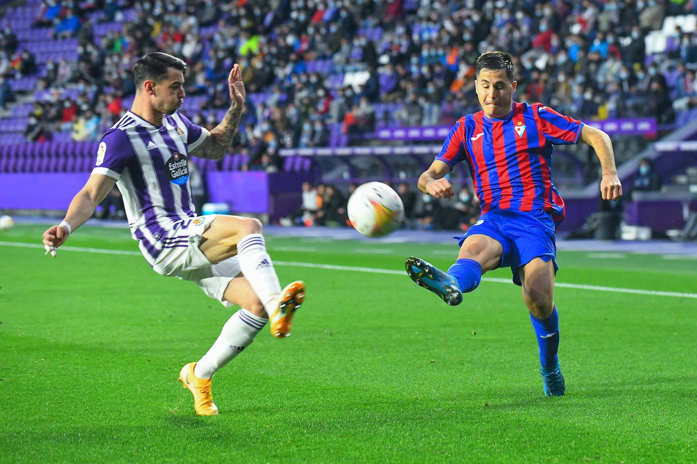 Fotos: Las mejores imágenes del partido entre el Valladolid y el Eibar