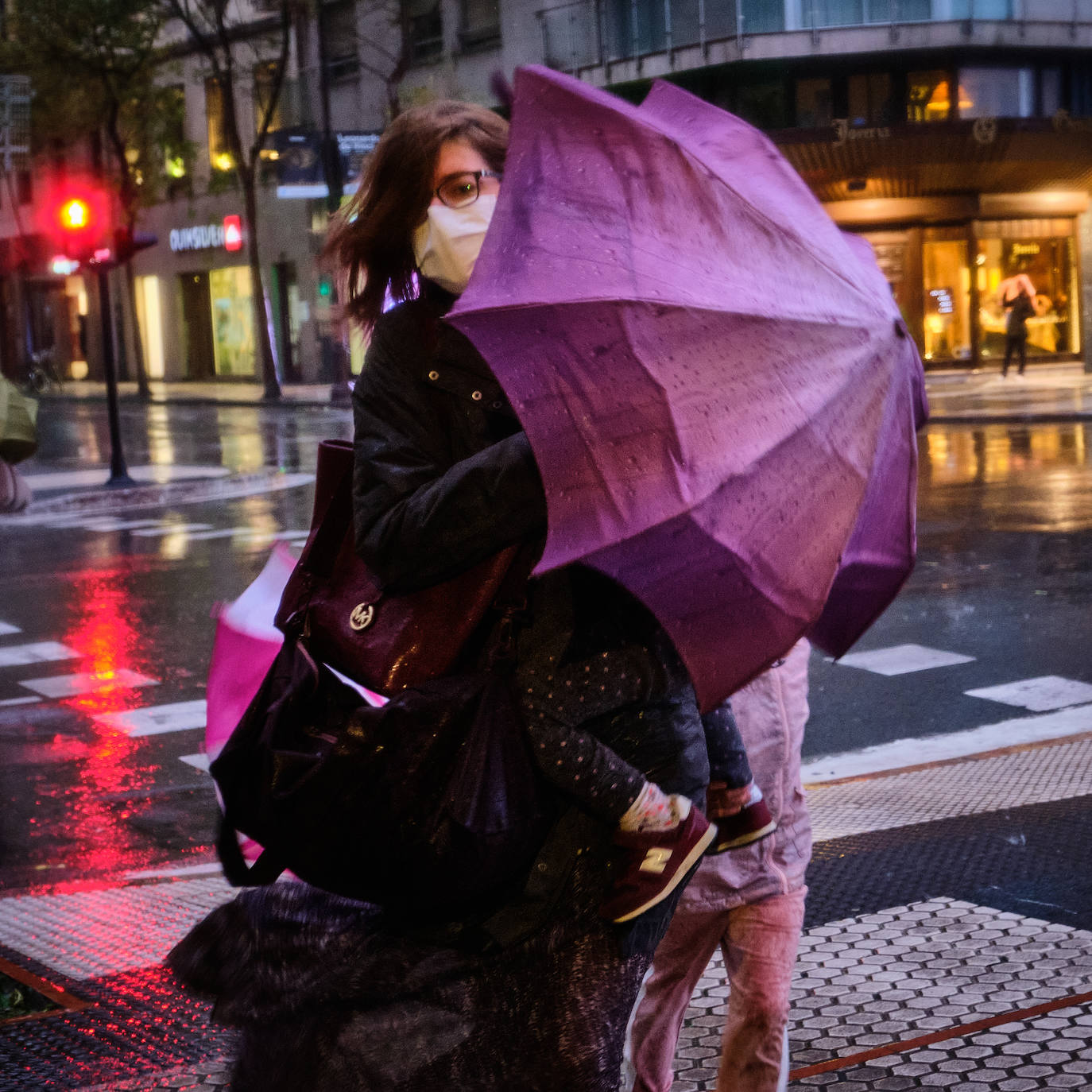 Fotos: Activan el aviso amarillo por galerna para esta tarde