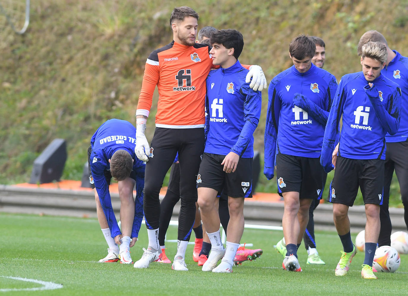 Fotos: Oyarzabal y Zubeldia, con problemas en el pubis, fuera de la lista para el Sadar