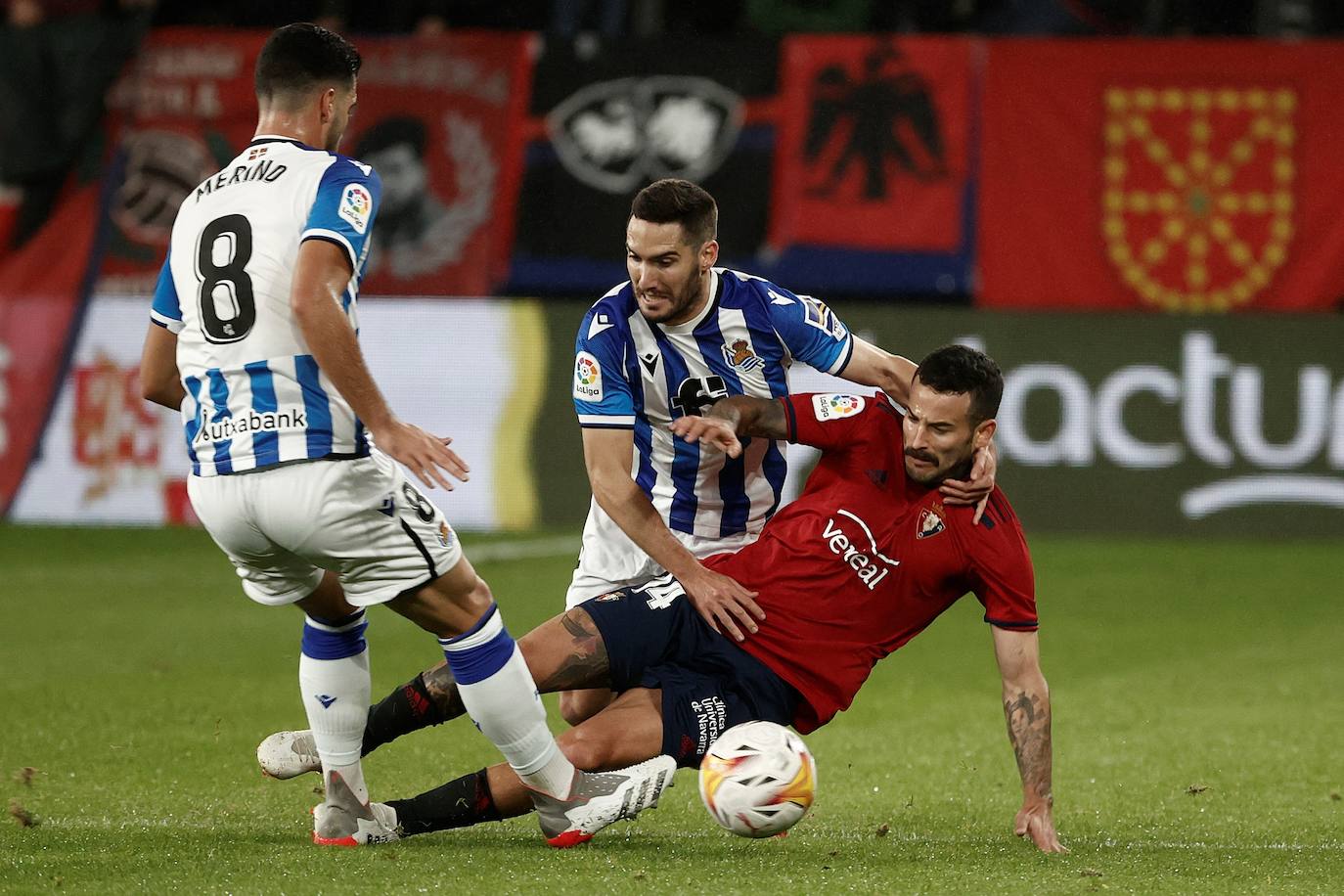 Fotos: Las mejores imágenes del Osasuna - Real Sociedad