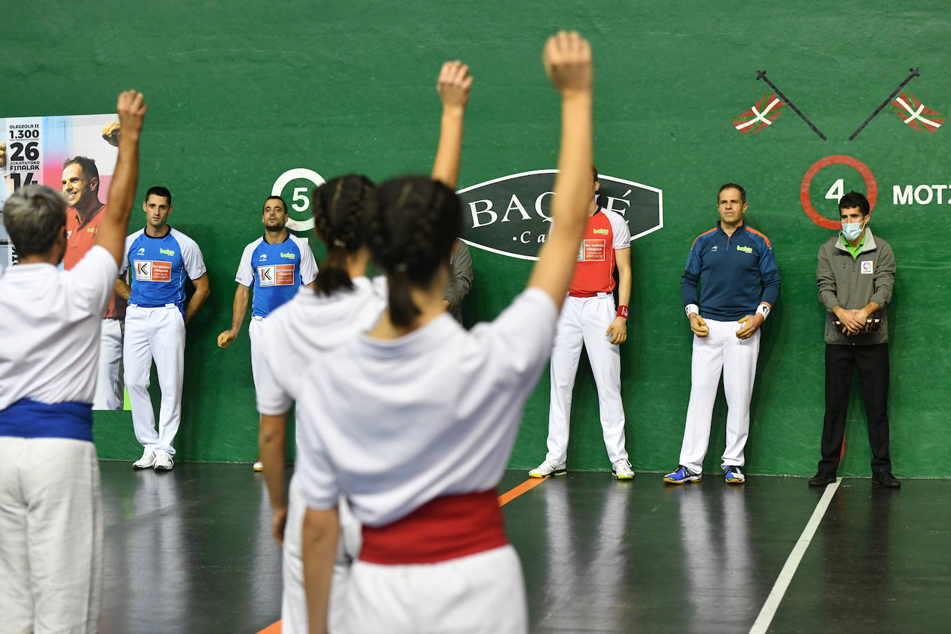 Fotos: Lleno para despedir a Olaizola en Beotibar