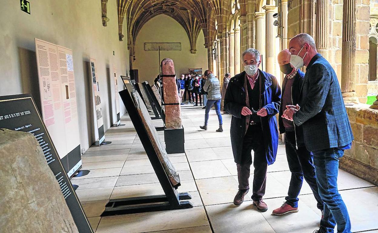 Joakin Gorrotxategi, Eduardo Alfaro y Luis Mari Zaldua. 