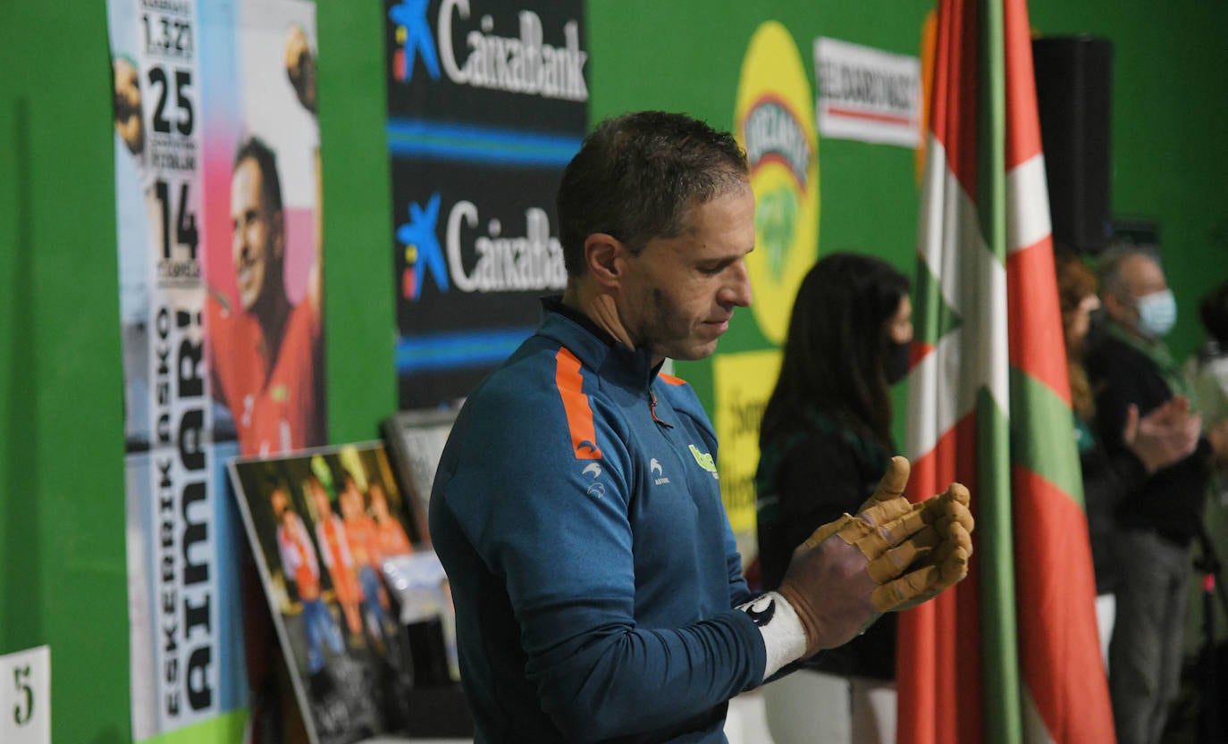 Fotos: Aimar Olaizola se despide de la pelota en Goizueta