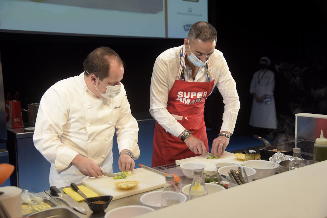 Fotos: Aficionados y chefs abren Gastronomika
