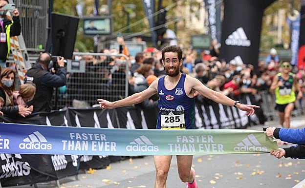 Eneko Agirrezabal, en la línea de meta del Boulevard.