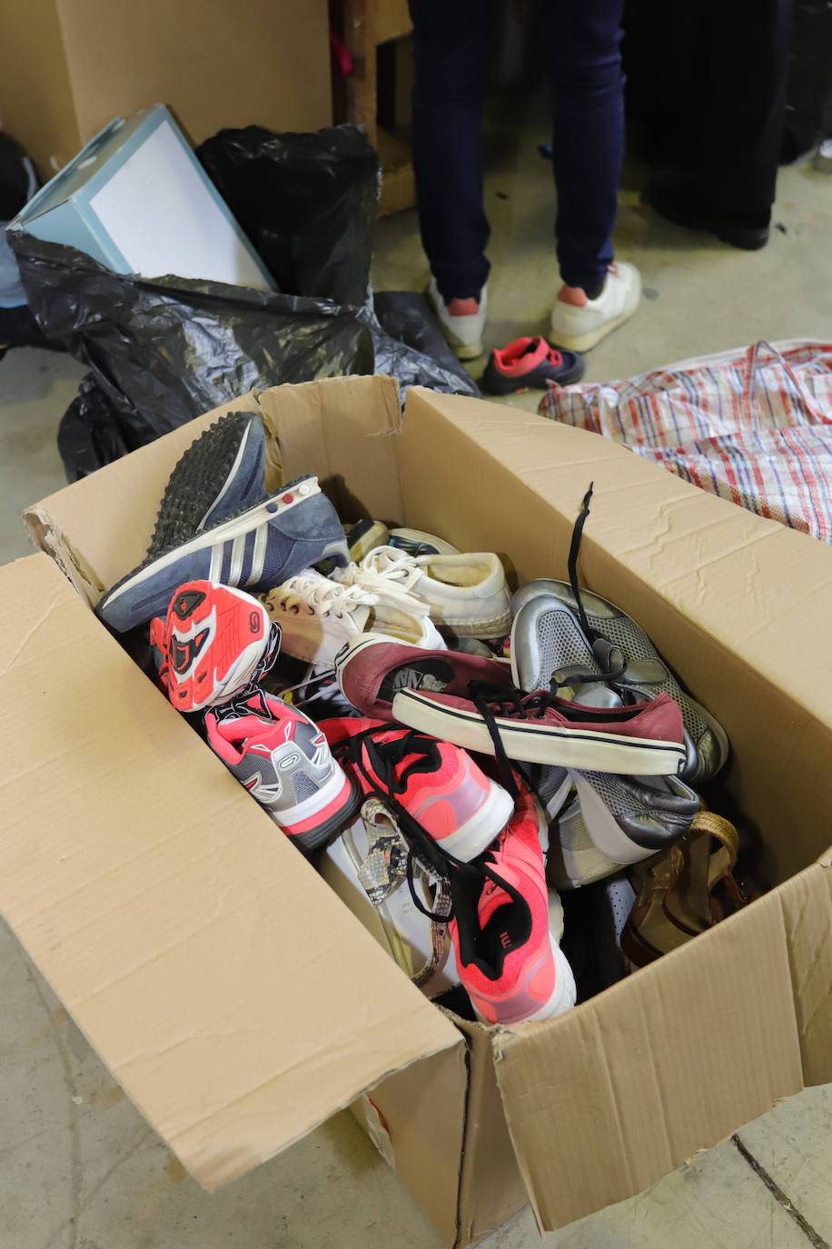 Fotos: Zapatos para 100.000 refugiados