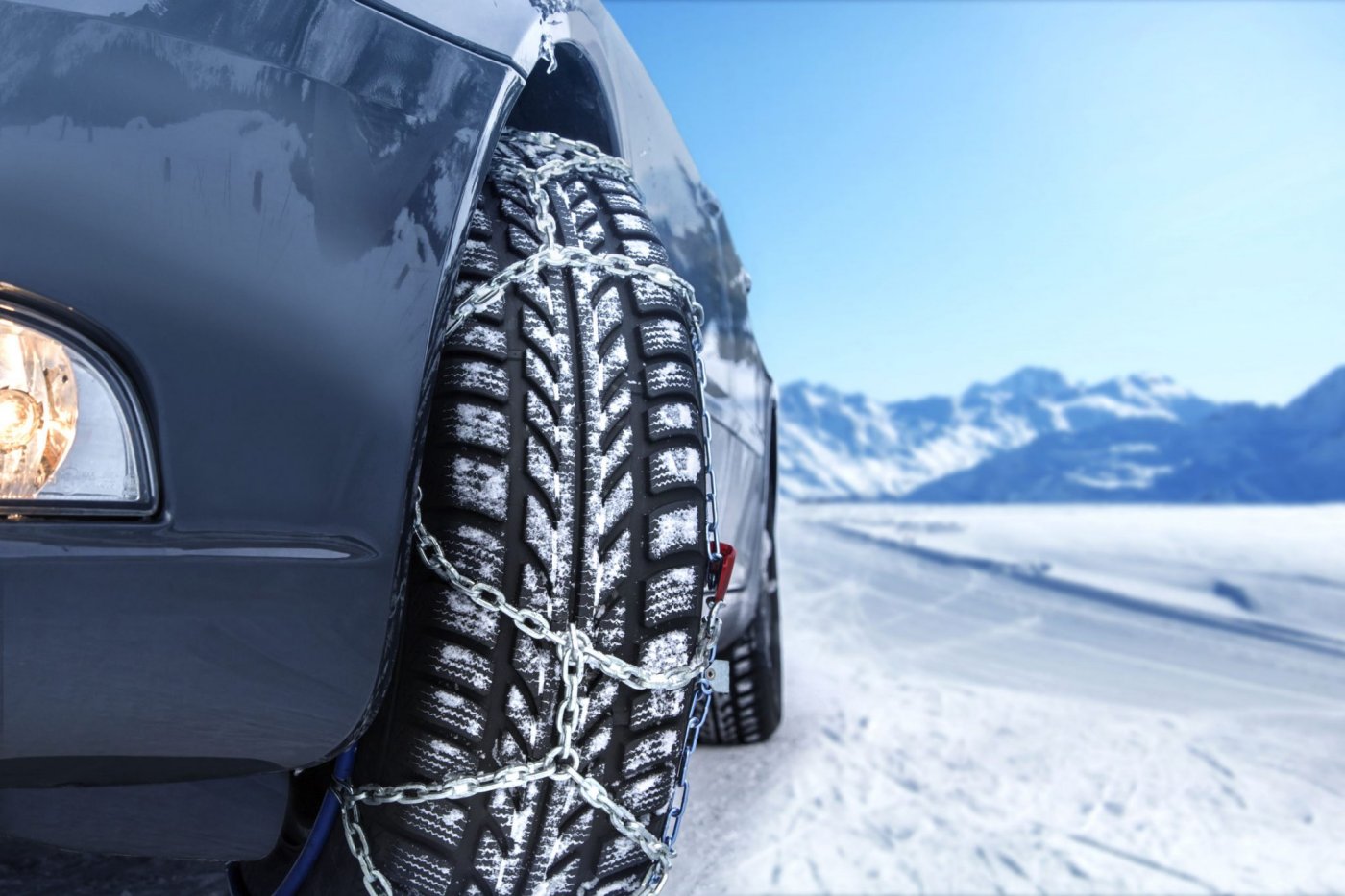 Neumáticos para nieve fotografías e imágenes de alta resolución