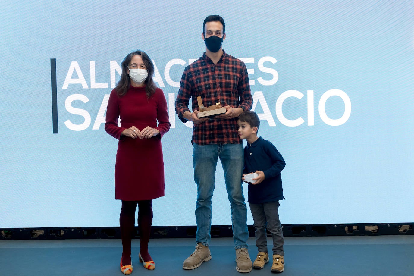Fotos: Los rostros más conocidos de la ciudad no se pierden la Gala del Comercio donostiarra