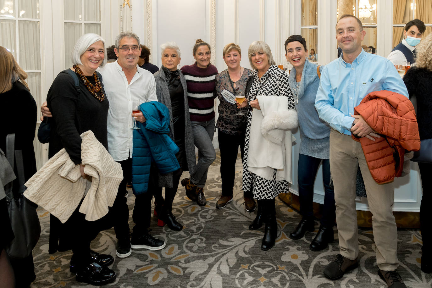 Fotos: Los rostros más conocidos de la ciudad no se pierden la Gala del Comercio donostiarra