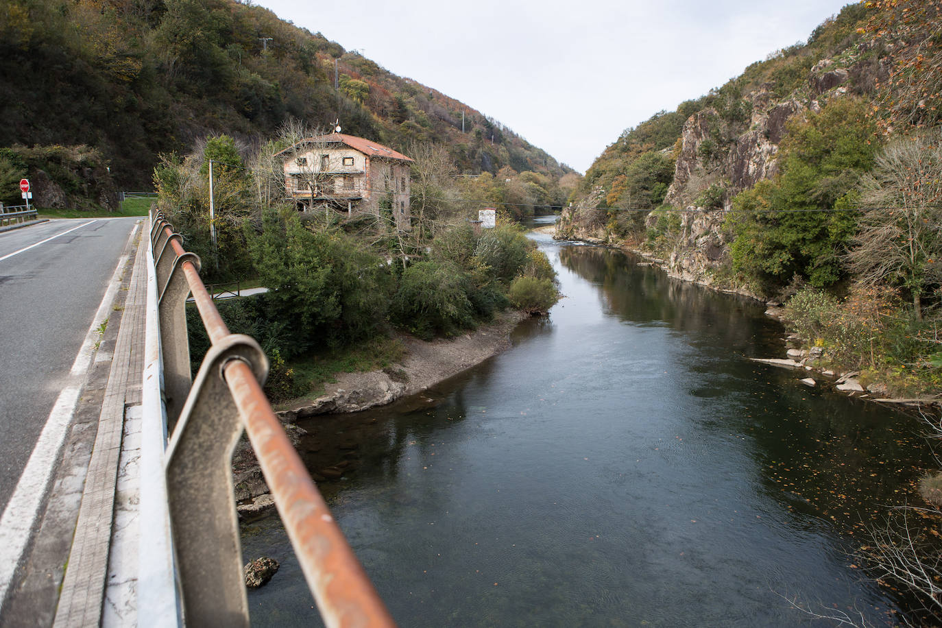 Fotos: Un nuevo cadáver aparece en el río Bidasoa