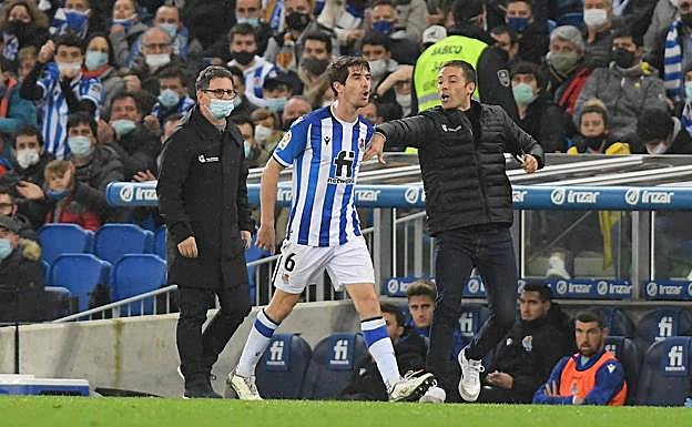 La roja directa a Aritz Elustondo termina por incendiar el Reale Arena