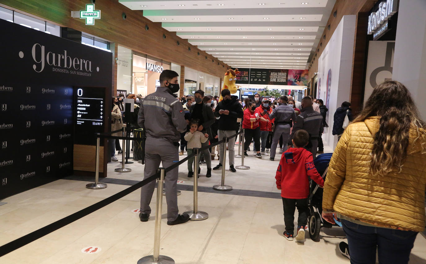 Fotos: Actuación de Ana Mena en el nuevo Garbera