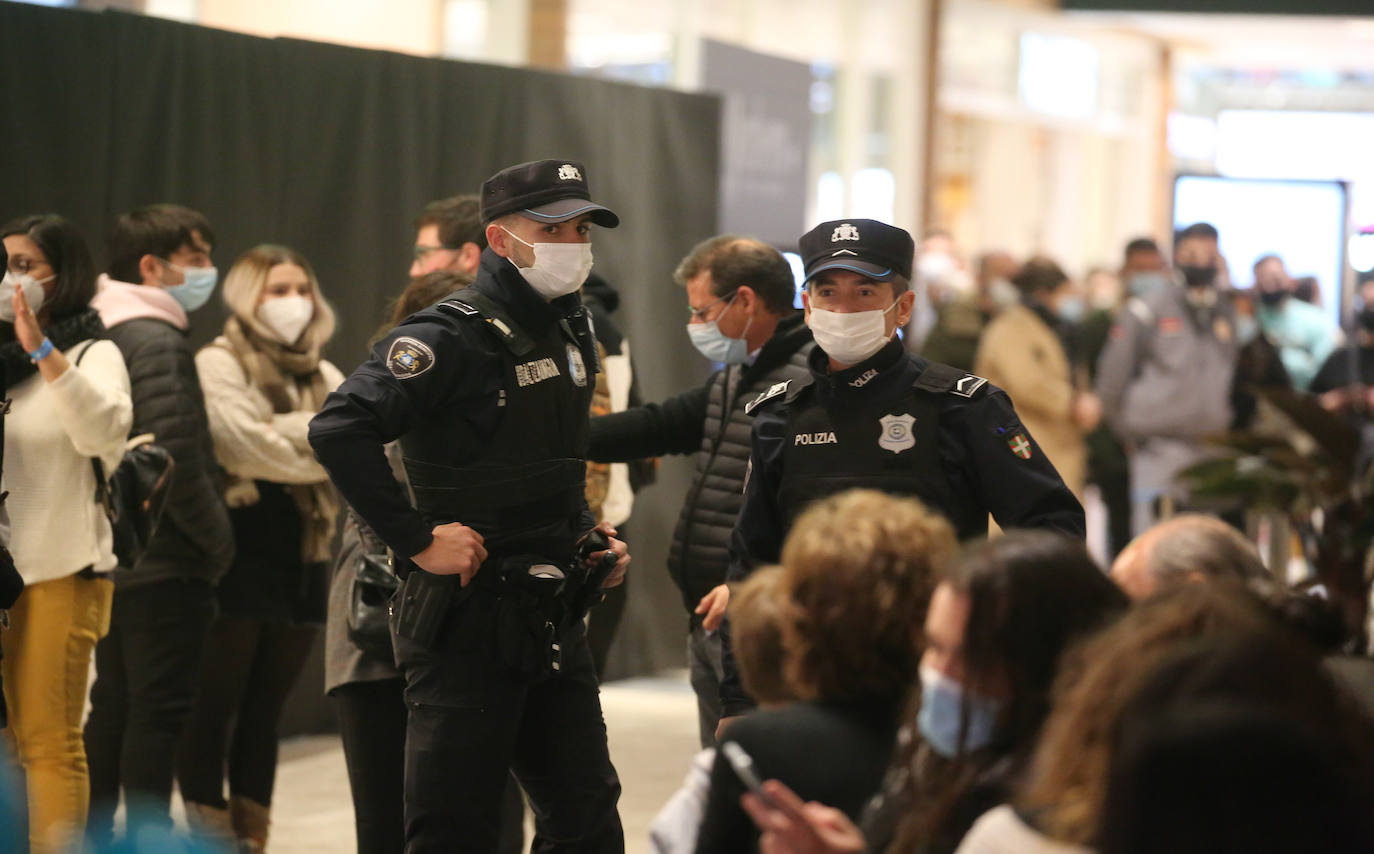 Fotos: Actuación de Ana Mena en el nuevo Garbera